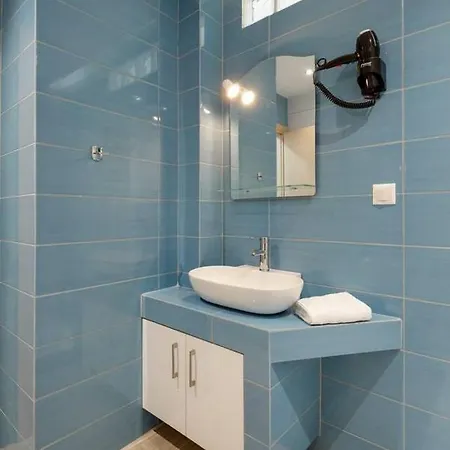 Caravanserai Studio 7 Θεσσαλονίκη